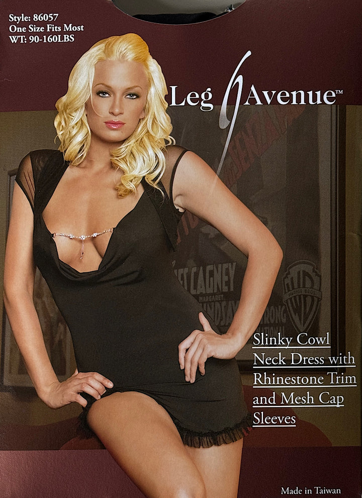 Snygg kort klänning med strass detaljer